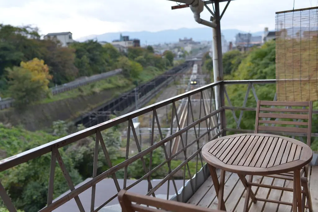Guesthouse Kyoto Tachibanaya Imakumano 0*,